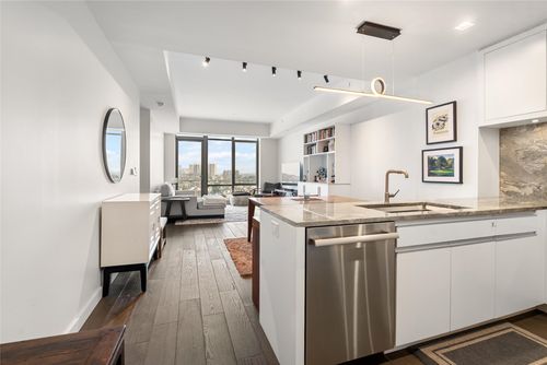 ph02-320 Adolphus Ave, Cliffside Park, NJ, 07010-2853 | Card Image