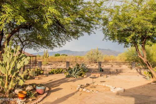 4617 W Lessing Ln, Tucson, AZ, 85742-4439 | Card Image