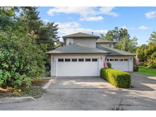 22195 Chelan Loop, West Linn, OR, 97068-8207 | Card Image