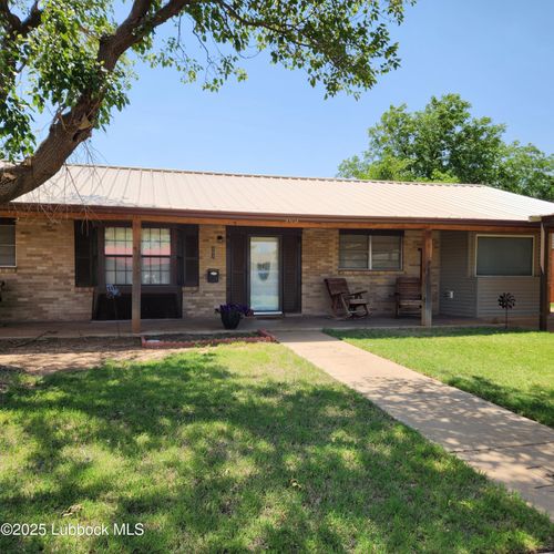 403 Osage Ave, Post, TX, 79356-2424 | Card Image