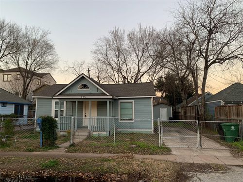 215 E 25th St, Houston, TX, 77008-2523 | Card Image