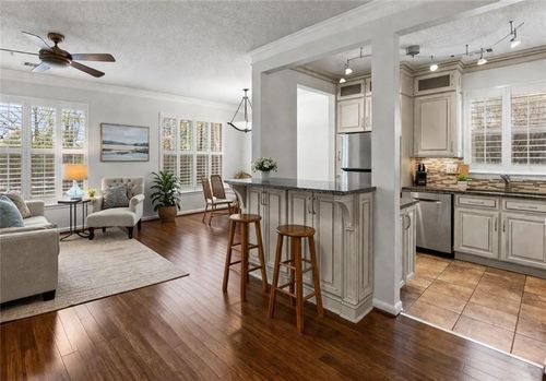 unit-3110-10 Perimeter Summit Blvd Ne, Brookhaven, GA, 30319-1490 | Card Image