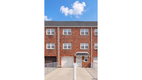95-92 113th St, South Richmond Hill, NY, 11419-1111 | Card Image