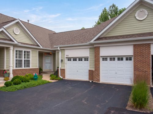 816 Cambridge Drive, Batavia, IL, 60510 | Card Image
