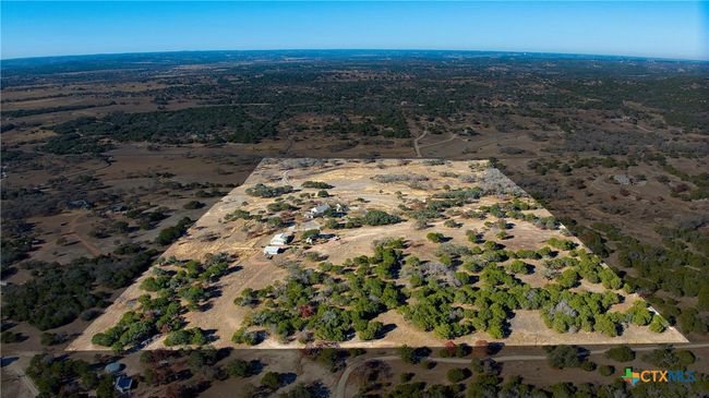 521 Bluff Creek Rd, Home with 3 bedrooms, 4 bathrooms and null parking in Center Point TX | Image 44