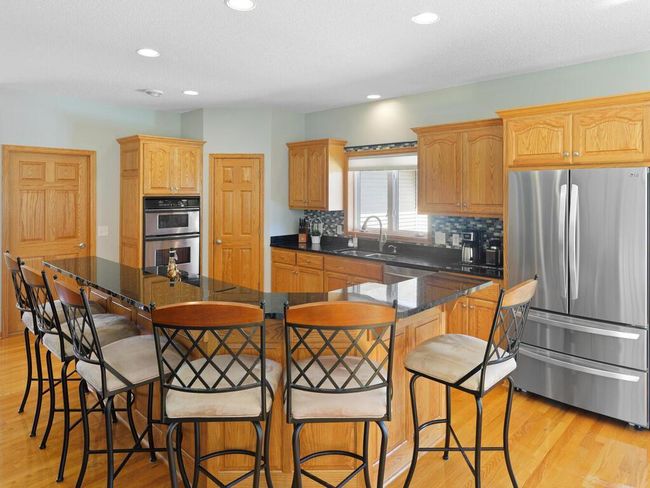 Bright and cheerful Kitchen Window - 25259 Galaxy Ave Wyoming MN 55092 USA-039-076-039-MLS_Size.jpg | Image 17