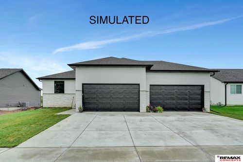 951 W Avondale Street, Lincoln, NE, 68523 | Card Image