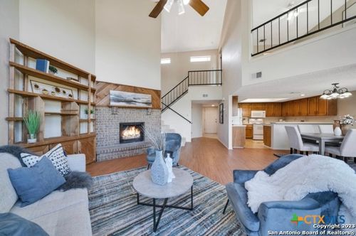 a4-1043 Barbara Dr, Canyon Lake, TX, 78133-5222 | Card Image