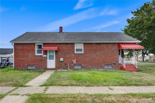 191 Eastland Pkwy, Cheektowaga, NY, 14225-3112 | Card Image