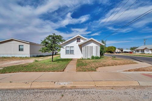 409 N St Francis St, Stanton, TX, 79782 | Card Image