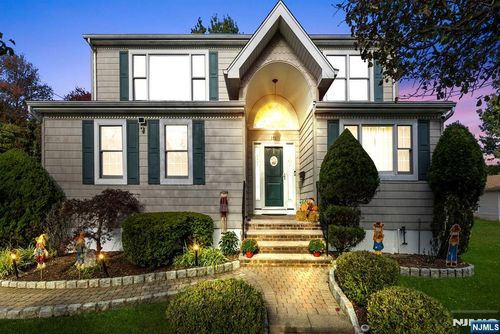 175 Walnut St, Northvale, NJ, 07647-2123 | Card Image