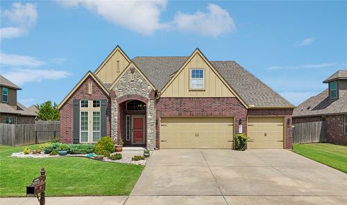 4400 Oakridge St, Broken Arrow, OK, 74012-8822 | Card Image