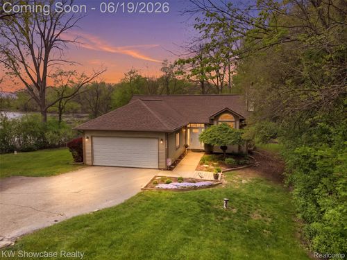 6053 N Bay, Clarkston, MI, 48346-1725 | Card Image