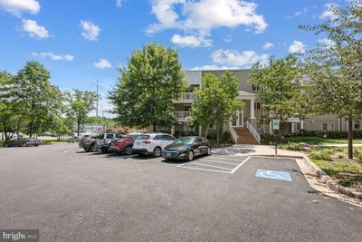 102 - 4061 S Four Mile Run Drive, Condo with 2 bedrooms, 2 bathrooms and null parking in ARLINGTON VA | Image 2