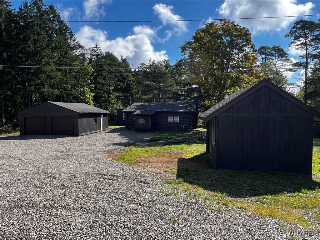 Savage Rd, Holland, NY 14080