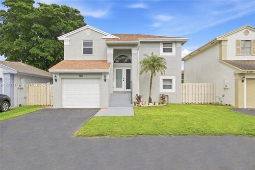3724 Nw 107th Ter, Sunrise, FL, 33351-8122 | Card Image