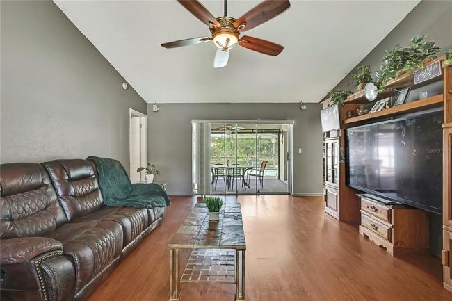 11187 Blythville Rd, House other with 3 bedrooms, 2 bathrooms and null parking in SPRING HILL FL | Image 5