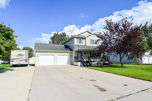 1202 Somerset Dr, Thief River Falls, MN, 56701-3934 | Card Image
