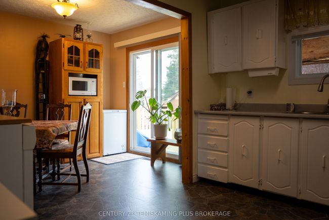 181 Carter Blvd, House other with 4 bedrooms, 2 bathrooms and 3 parking in North Cobalt ON | Image 6