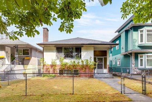 2175 Waverley Avenue, Vancouver, BC, V5P1R4 | Card Image