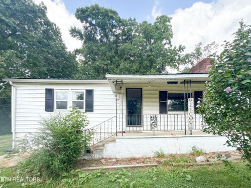 2518 Roseberry Rd, Mascot, TN, 37806-1903 | Card Image