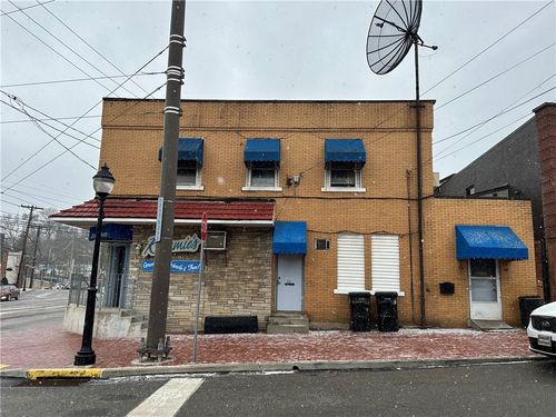 900 Park Ave, Castle Shannon, PA, 15234-2184 | Card Image