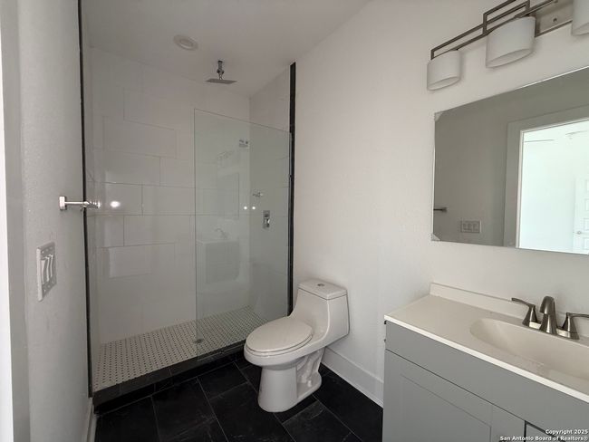 APT-104 - 715 Ogden St, Townhouse with 3 bedrooms, 4 bathrooms and null parking in San Antonio TX | Image 13