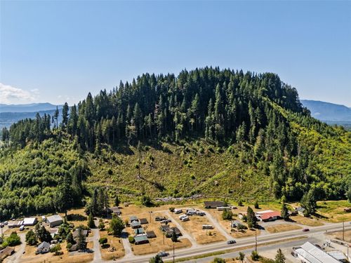 1111 Us Highway 12, Naches, WA, 98937 | Card Image
