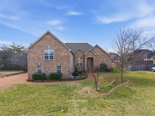 8023 Vineyard Ln, La Vergne, TN, 37086-5110 | Card Image