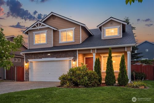 27818 69th Ave Nw, Stanwood, WA, 98292-6035 | Card Image