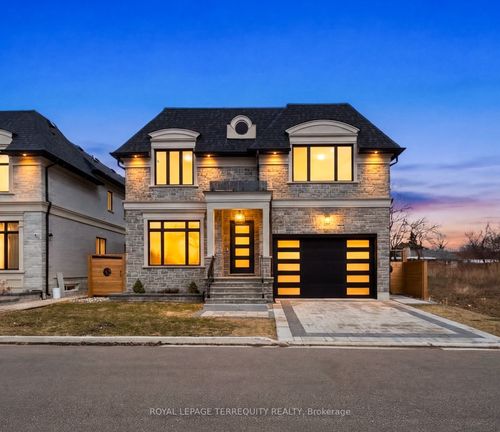 193 Mateo Pl, Mississauga, ON, L5A0A5 | Card Image