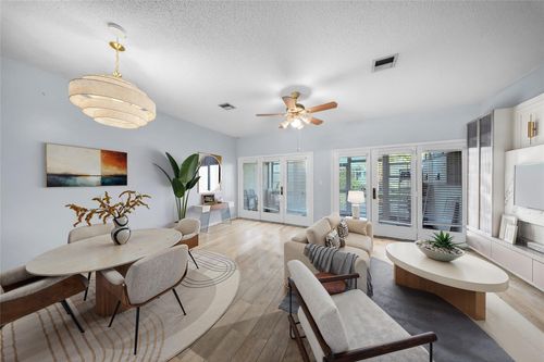 22-207 E Hemingway Cir, Margate, FL, 33063-5392 | Card Image