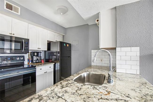 Beautiful Kitchen | Image 6