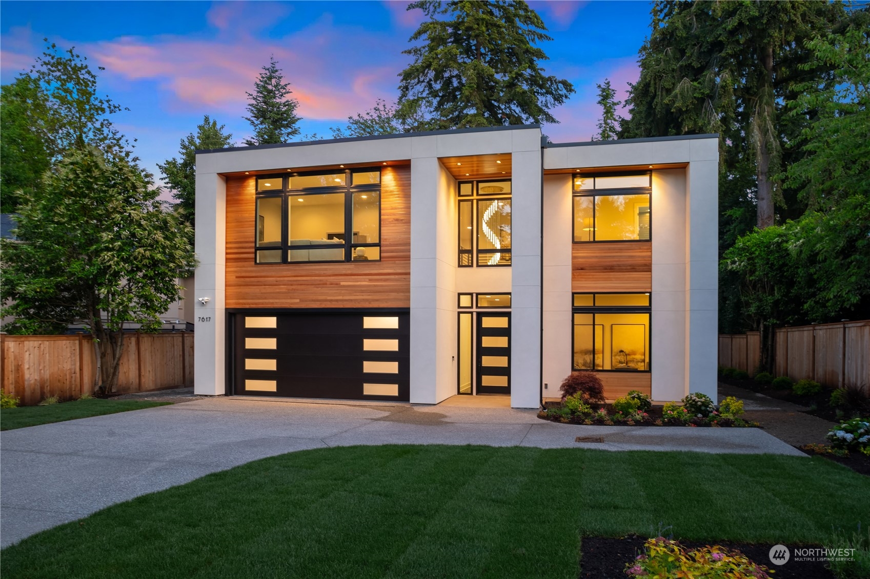 24th St, Medina, WA 98039