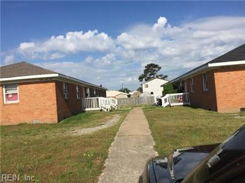 9533 19th Bay St, Norfolk, VA, 23518-6229 | Card Image