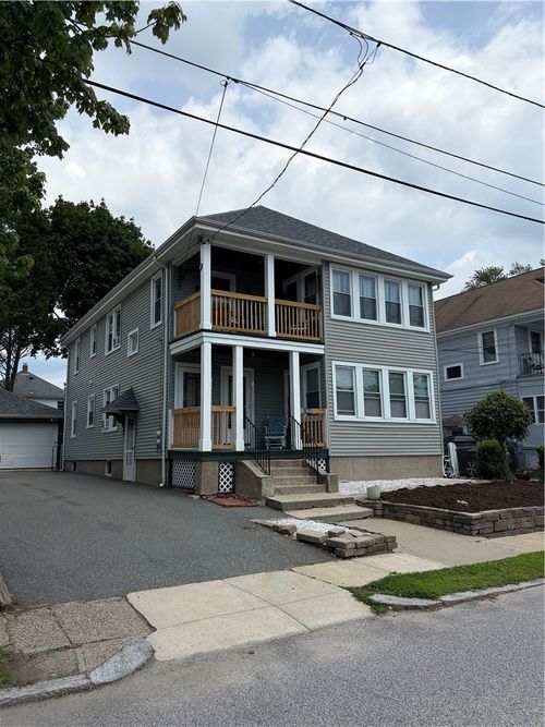 105 Eldridge Street, Cranston, RI, 02910 | Card Image