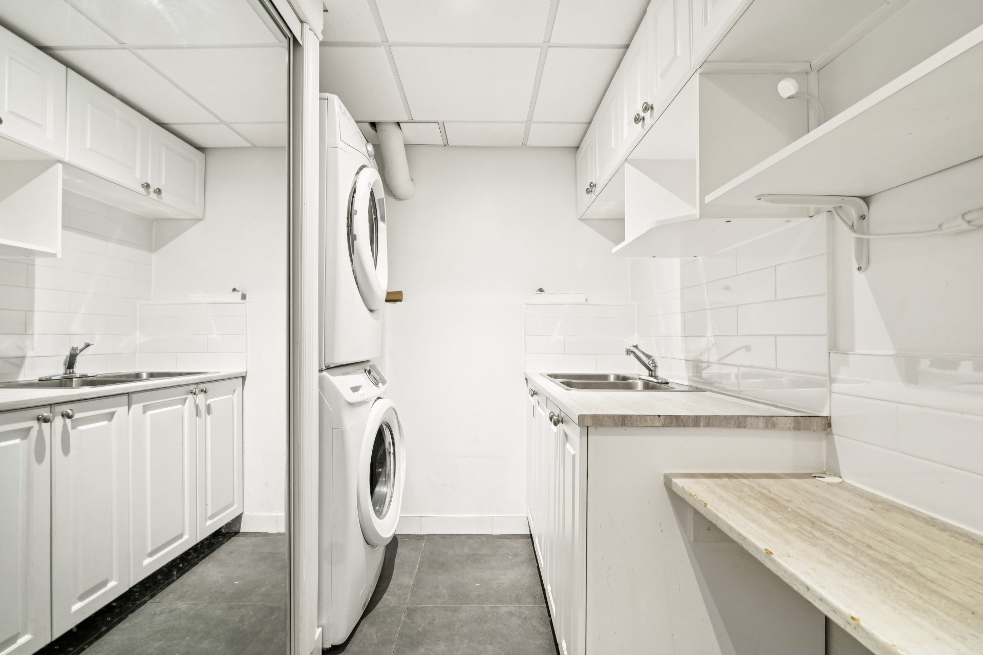 Commercial Sale in Montréal (Ahuntsic-Cartierville)