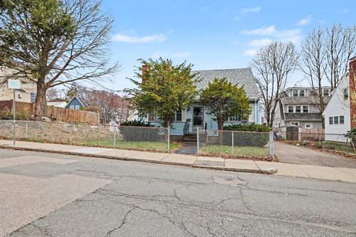 66 Edgemere Rd, West Roxbury, MA, 02132-6010 | Card Image