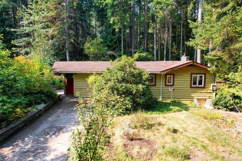 451 Berry Point Rd, Gabriola Island, BC, V0R1X1 | Card Image