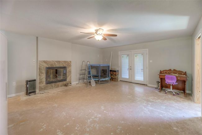 Extra storage/ room down stairs of main home | Image 24