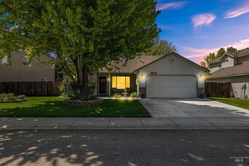 18151 Royal Way, Nampa, ID, 83687 | Card Image