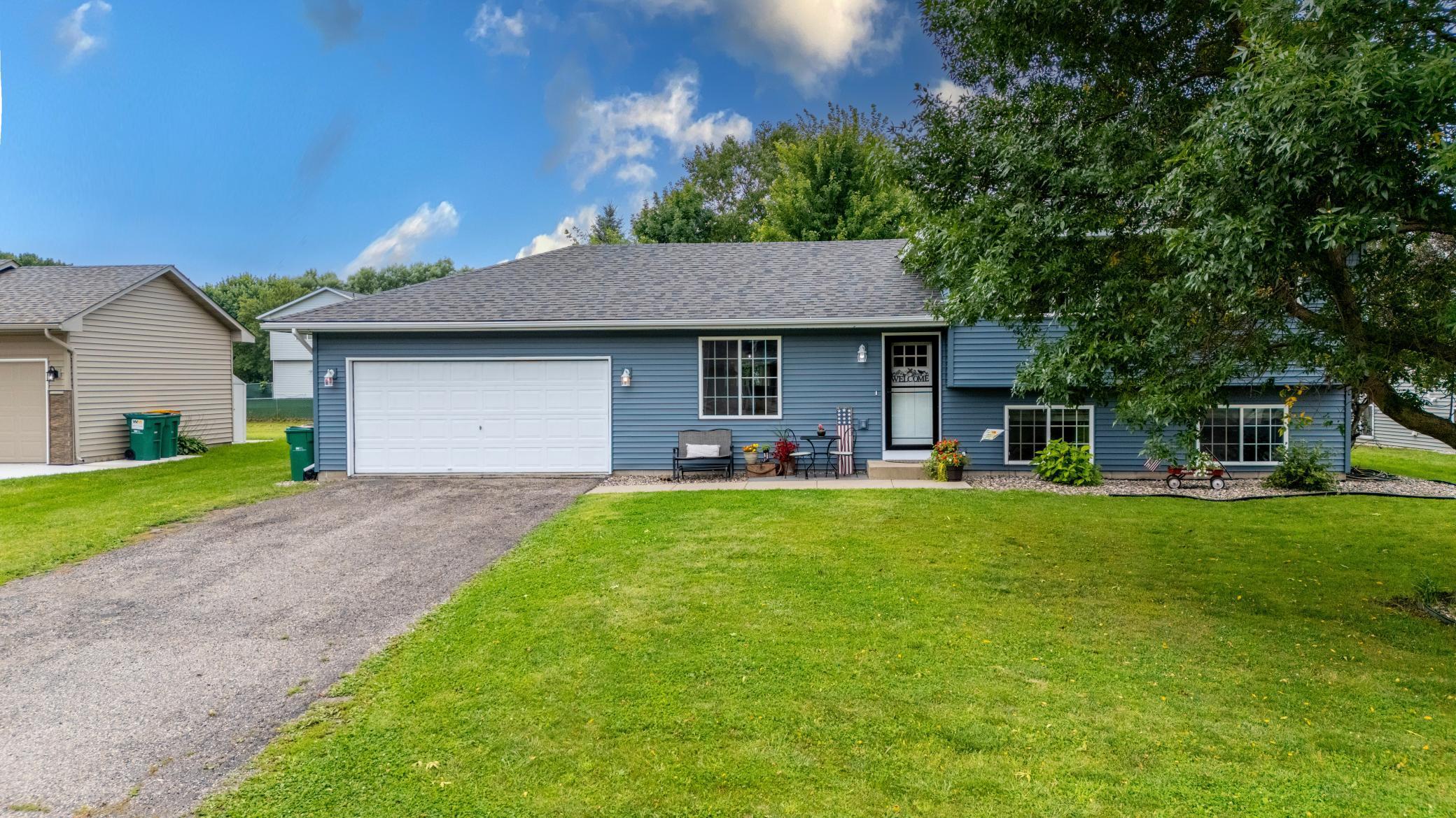 Gloria Ave, Green Isle, MN 55338