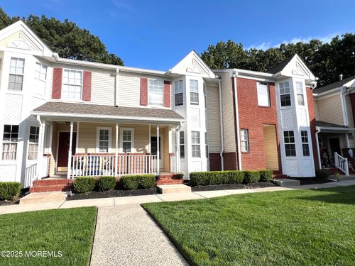 63 Lexington Ct, Holmdel, NJ, 07733-2762 | Card Image