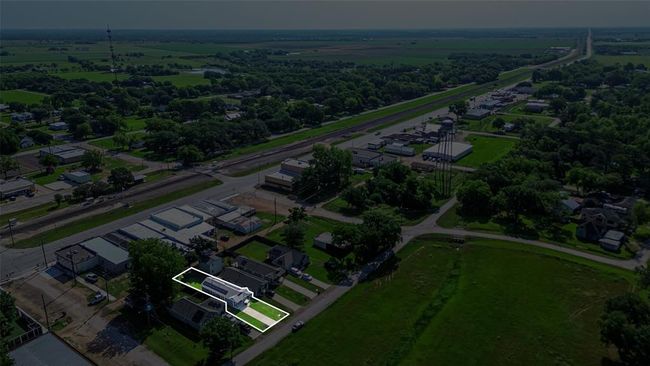 6418 Gresham St, House other with 3 bedrooms, 2 bathrooms and null parking in Wallis TX | Image 26