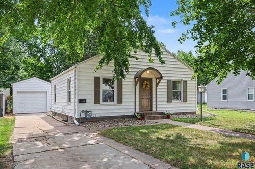 1604 S Grange Ave Avenue, Sioux Falls, SD, 57105 | Card Image