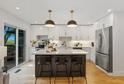 1400 Palmetto Dr, Oshawa, ON, L1K1N2 | Card Image