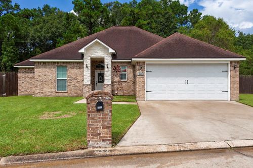 3435 Michelle Ave, Vidor, TX, 77662-8588 | Card Image