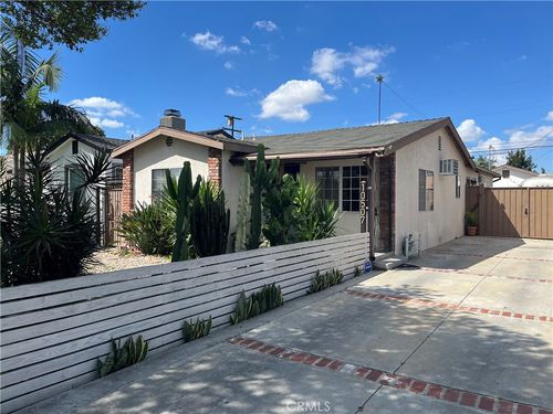 10507 Pinehurst Ave, South Gate, CA, 90280-6953 | Card Image