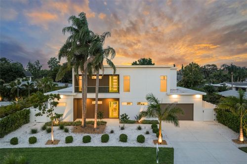 2532 Fruit Tree Dr, SARASOTA, FL, 34239-4715 | Card Image