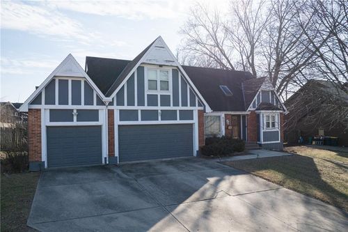 601 E 107th Ter, Kansas City, MO, 64131-4325 | Card Image